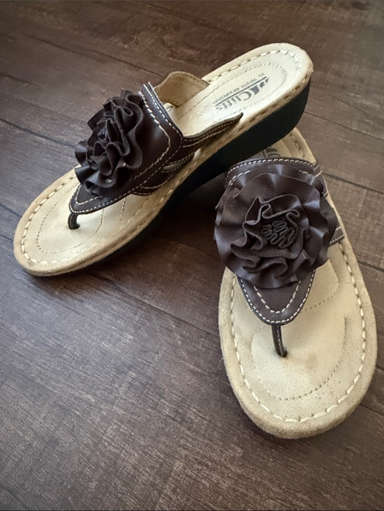 Cliffs by WHITE MOUNTAIN Shoes - Cliffs by White Mountain sandals